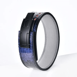 "Athlète démontrant la force avec la Ceinture Powerlifting Serpent Bleu"